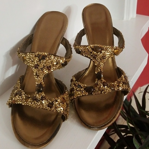 Ladies heels - Picture 1 of 3